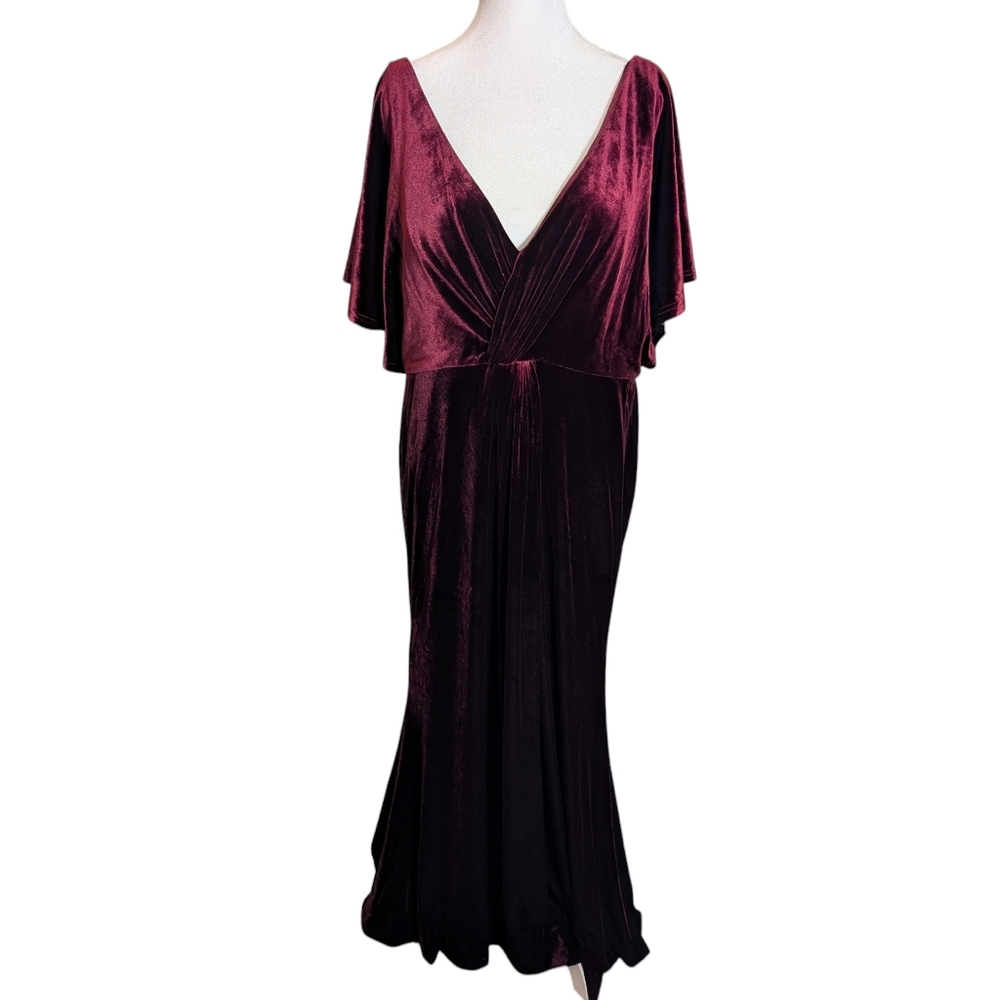 Revelry Dress Gwen‎ Velvet in Burgundy Red Holiday Formal Party Size 18